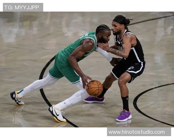 杰伦布朗得分表现分析及其对球队胜负的影响探讨