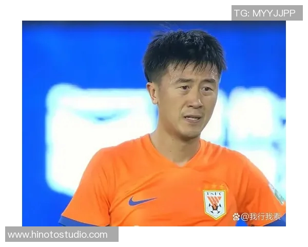 刘洋在边路突破中展现速度与技巧助力球队进攻新高度