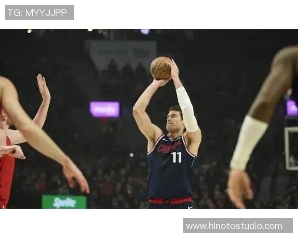 快船惜败开拓者，莱纳德表现出色——遗憾中的惊喜